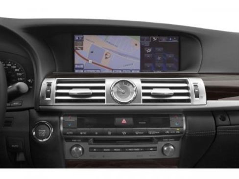 Used 2015 Lexus LS 460 L image 10