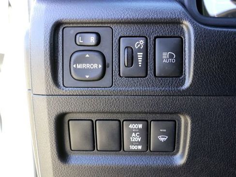 Used 2022 Toyota 4Runner SR5 Premium w/ Moonroof Package RWD image 20