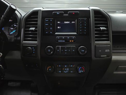 Used 2022 Ford F350 XL w/ Power Equipment Group AWD/4WD image 25