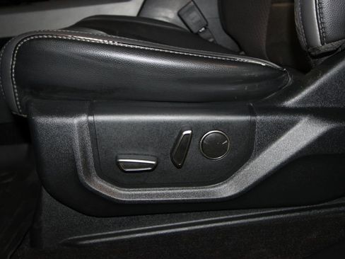 Used 2019 Ford F150 Raptor w/ Equipment Group 802A Luxury image 9