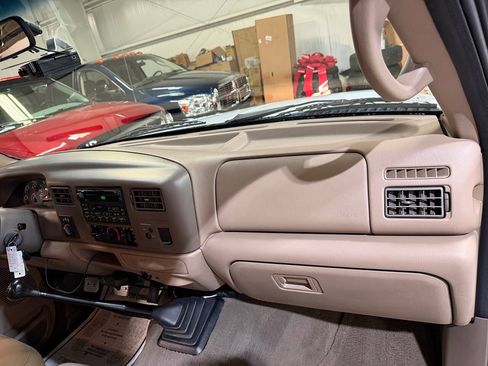 Used 1999 Ford F250 Lariat AWD/4WD image 38