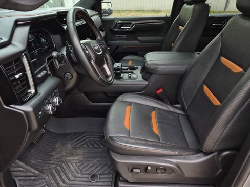 Used 2025 GMC Sierra 1500 AT4 w/ AT4 Premium Package AWD/4WD image 21