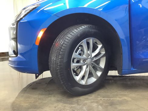 New 2027 Chrysler Pacifica Select FWD image 24