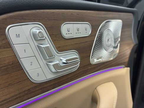 Used 2024 Mercedes-Benz GLE 450 4MATIC image 25