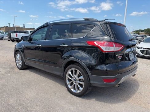 Used 2015 Ford Escape SE w/ SE Chrome Package FWD image 4