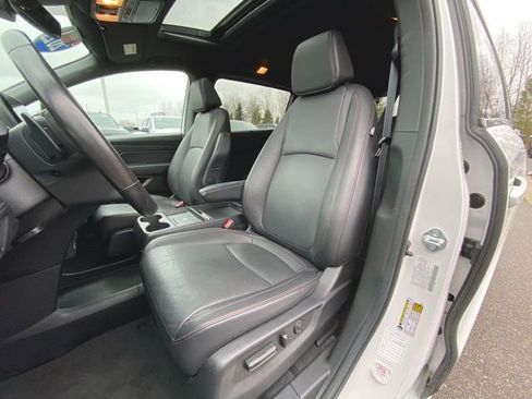 Used 2025 Honda Odyssey Sport-L image 19