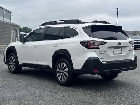 Certified 2025 Subaru Outback Premium w/ Popular Package #1 AWD/4WD image 32