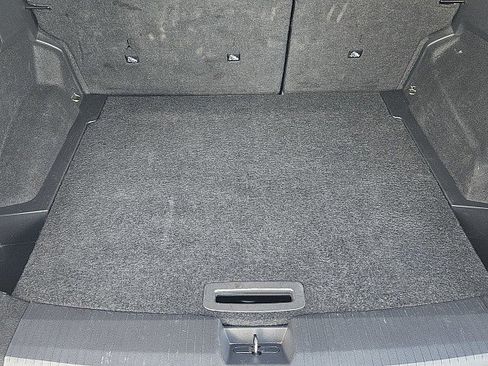 Used 2024 Nissan Rogue S FWD image 20