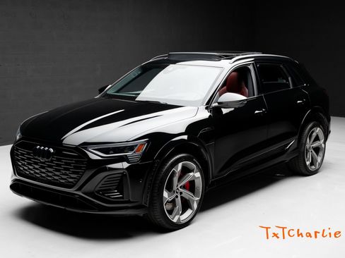 Used 2024 Audi Q8 e-tron Prestige w/ Prestige Package AWD/4WD image 1