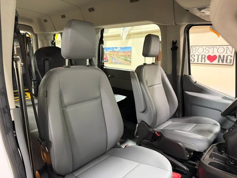 Used 2015 Ford Transit 350 XL RWD image 32