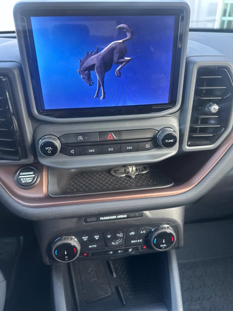 Used 2023 Ford Bronco Sport Outer Banks w/ Tech Package AWD/4WD image 6