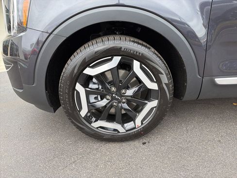 New 2025 Kia Telluride EX image 12