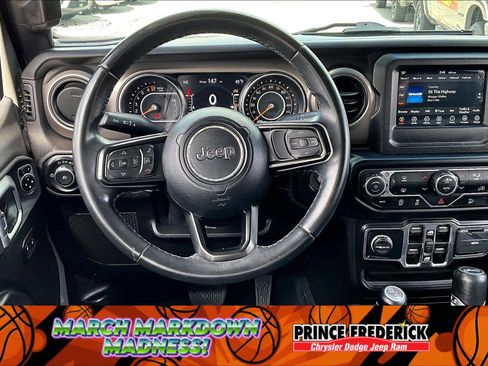 Used 2019 Jeep Wrangler Unlimited Sport S image 5
