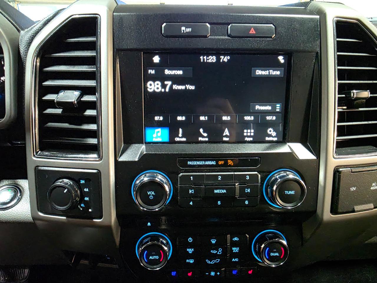 Used 2017 Ford F150 Lariat w/ Equipment Group 501A Mid AWD/4WD image 31