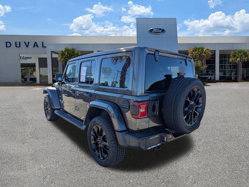 Used 2021 Jeep Wrangler Unlimited Sahara w/ Cold Weather Group image 6