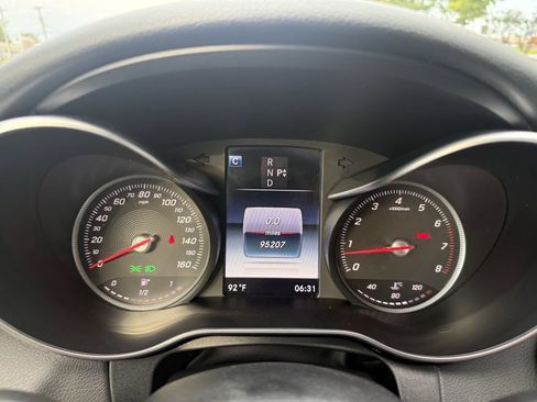 Used 2017 Mercedes-Benz C 300 4MATIC Sedan image 29