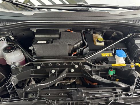 Used 2022 Audi Q4 e-tron Premium Plus w/ Premium Plus image 46