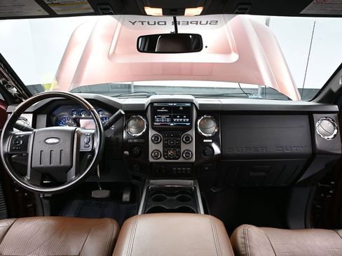 Used 2016 Ford F250 Platinum w/ FX4 Off-Road Package image 26