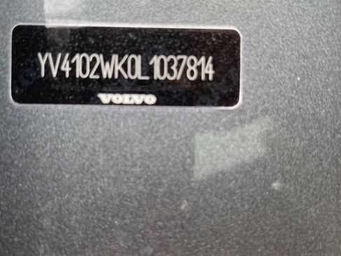 Used 2020 Volvo V60 T5 Cross Country image 7