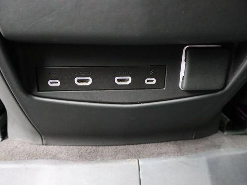 Used 2024 Cadillac Escalade ESV V AWD/4WD image 29