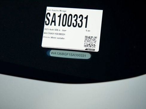 New 2025 Audi SQ6 e-tron Prestige image 35