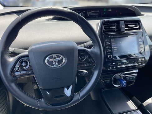 Used 2020 Toyota Prius Prime LE FWD image 28