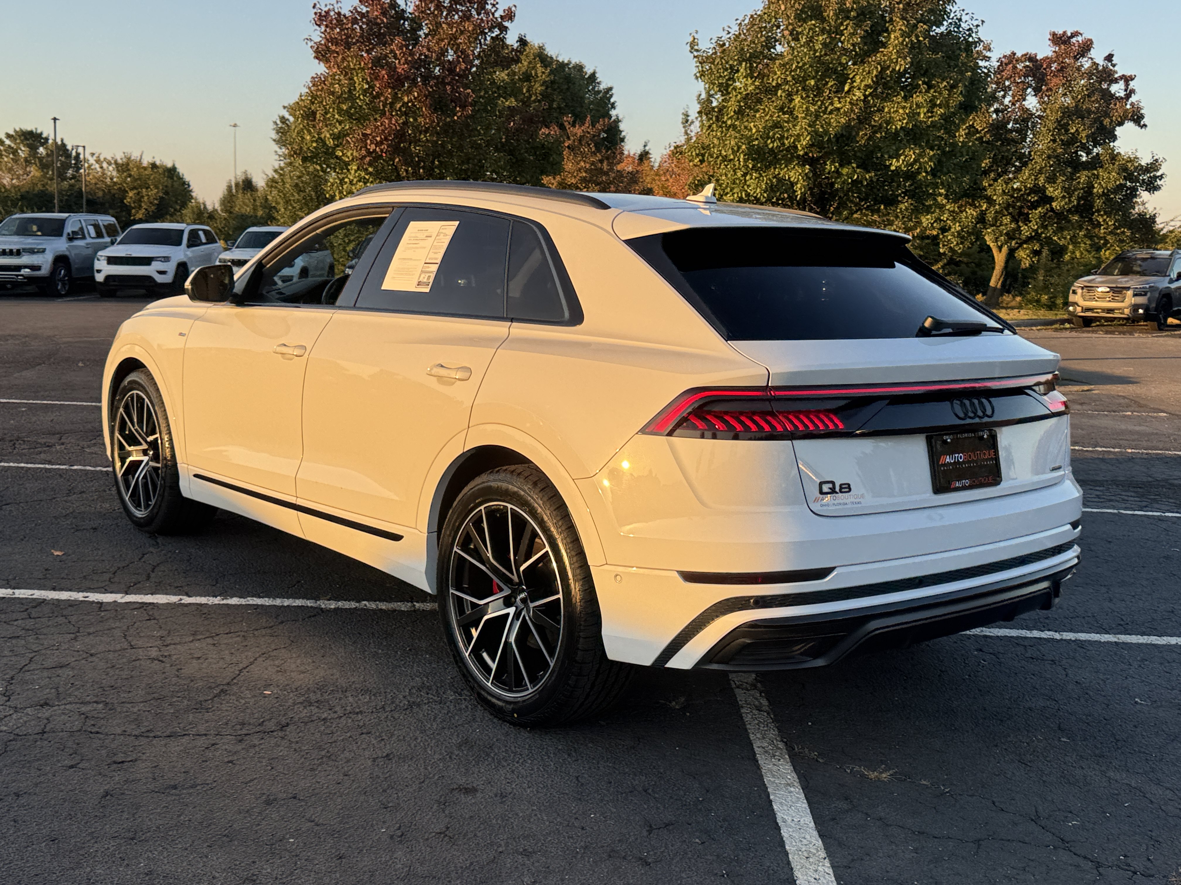 Used 2019 Audi Q8 Prestige w/ Luxury Package AWD/4WD image 8