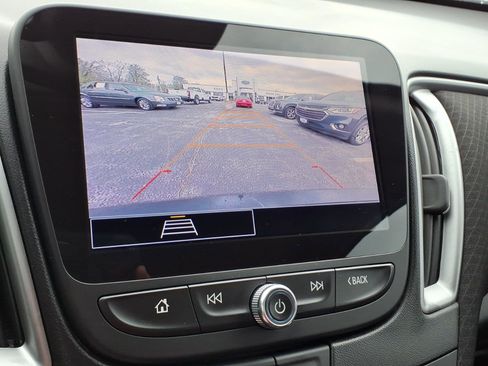 Used 2024 Chevrolet Malibu LT image 14