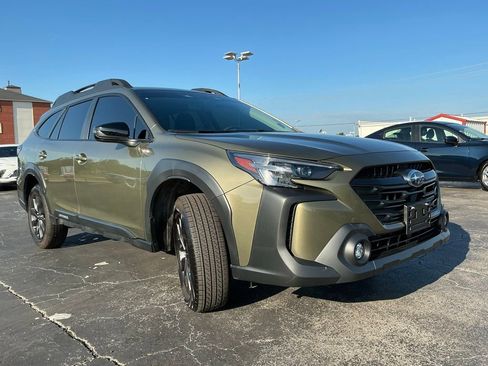 Used 2025 Subaru Outback Onyx Edition AWD/4WD image 2