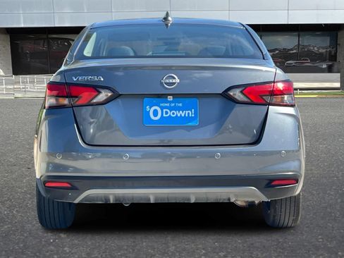Used 2025 Nissan Versa SV image 8