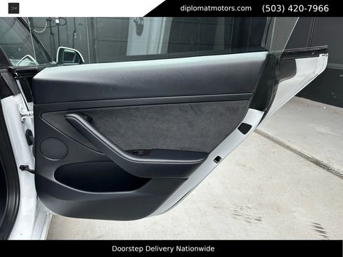 Used 2022 Tesla Model 3 image 26