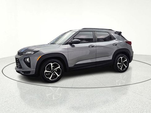 Used 2021 Chevrolet TrailBlazer RS w/ Sun and Liftgate Package image 5