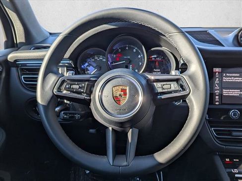 Used 2025 Porsche Macan Turbo image 15