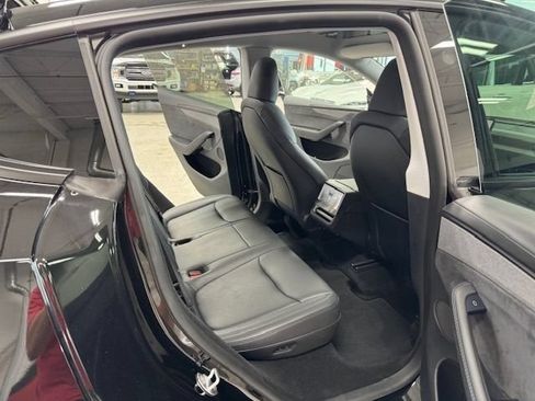 Used 2026 Tesla Model Y Long Range AWD/4WD image 18