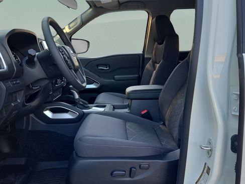 Certified 2026 Nissan Frontier SV w/ All-Weather Content Package RWD image 9