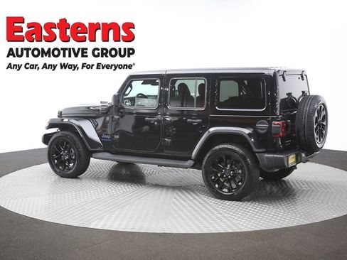 Used 2025 Jeep Wrangler Unlimited Sahara AWD/4WD image 62
