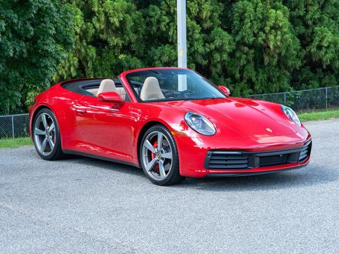 Used 2022 Porsche 911 Carrera 4S AWD/4WD image 9