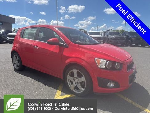 Used 2015 Chevrolet Sonic LTZ FWD image 1