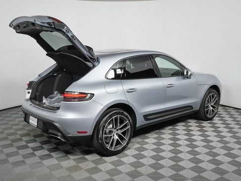 Used 2026 Porsche Macan AWD/4WD image 30