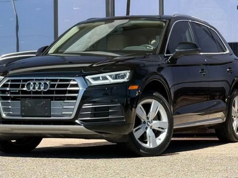 Used 2018 Audi Q5 2.0T Premium Plus w/ Premium Plus Package image 3