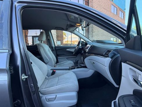 Used 2017 Honda Pilot EX image 51
