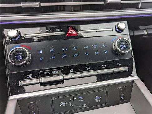 New 2026 Hyundai Santa Fe Limited FWD image 19