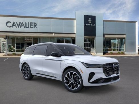 New 2026 Lincoln Nautilus Reserve image 7