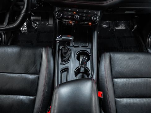 Used 2025 Dodge Durango GT AWD/4WD image 27