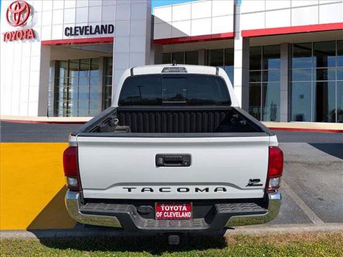Used 2023 Toyota Tacoma SR5 RWD image 6