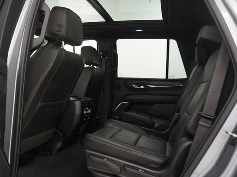 Used 2023 GMC Yukon Denali AWD/4WD image 19