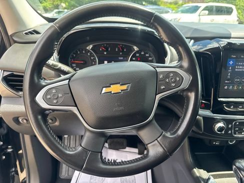 Used 2021 Chevrolet Traverse LT w/ LT Premium Package AWD/4WD image 28