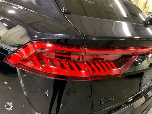 Used 2021 Audi Q8 Premium w/ Black Optic Package image 28