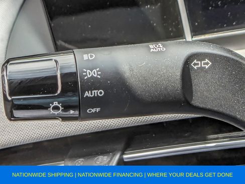 Used 2025 Hyundai Tucson Limited image 41