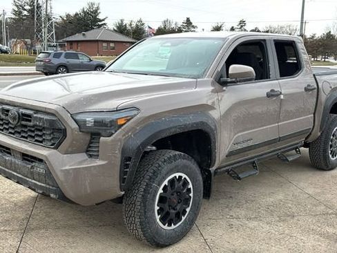 New 2026 Toyota Tacoma TRD Off-Road image 2